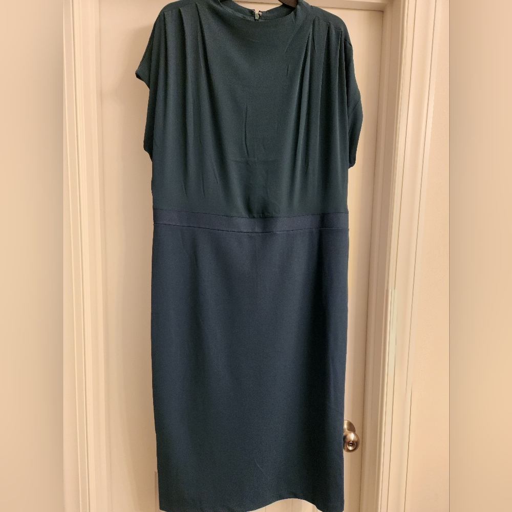 Draped Mock Neck Midi Sheath Dress from Express. Size XL